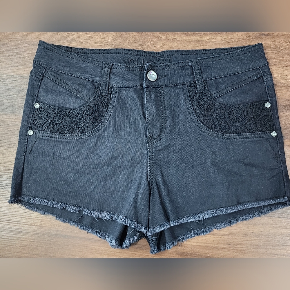 Rue21 Juniors 15 Curvy shorts